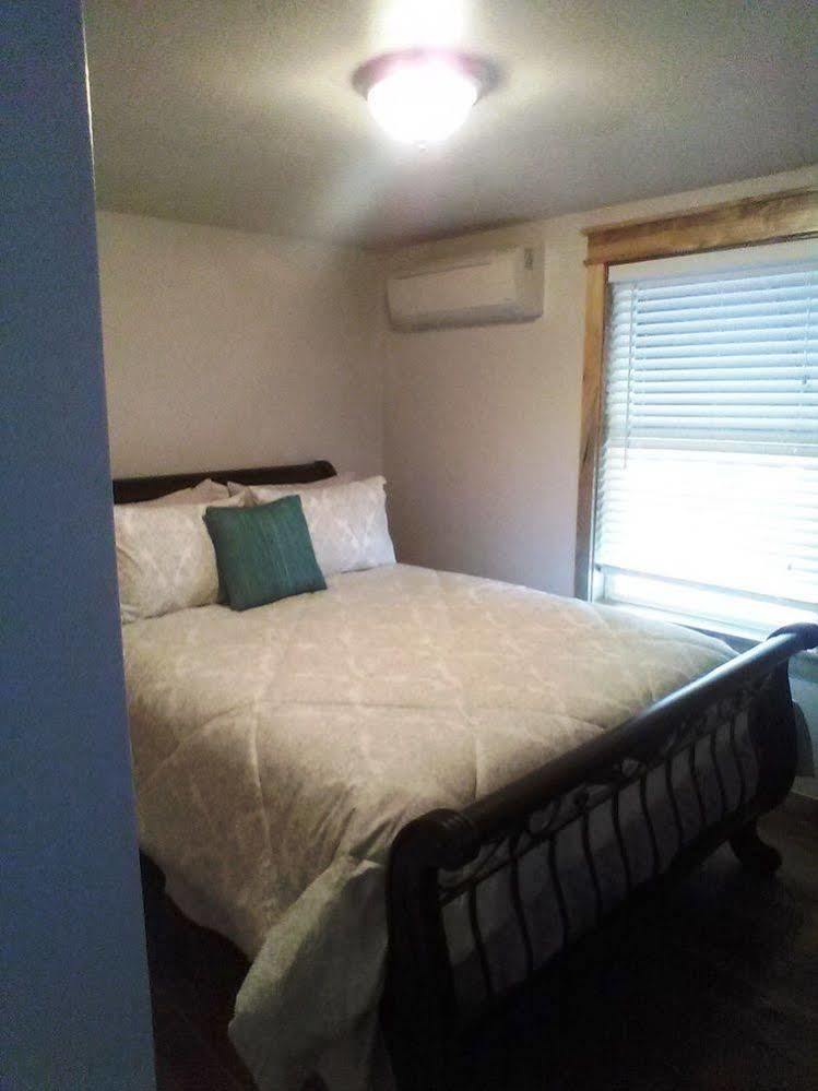 Manor Motel أشلاند المظهر الخارجي الصورة
